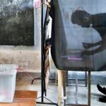 নৌকায় সিল মারতে গিয়ে প্রিসাইডিং অফিসার আটক