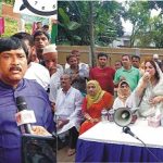 কুসিক নির্বাচন: স্বপরিবারে ভোটারদের দ্বারে দ্বারে সাক্কু