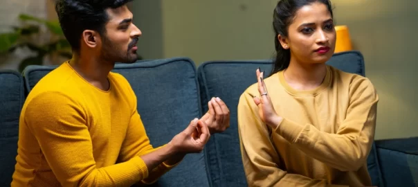 যে ৪ কথা স্ত্রীকে কখনোই বলবেন না