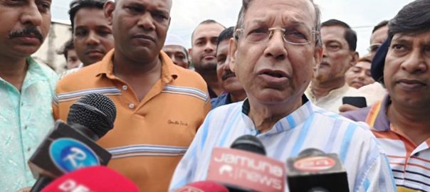 ‘খালেদা জিয়াকে বিদেশ নিতে স্বরাষ্ট্র মন্ত্রণালয়ে আবেদন করতে হবে’