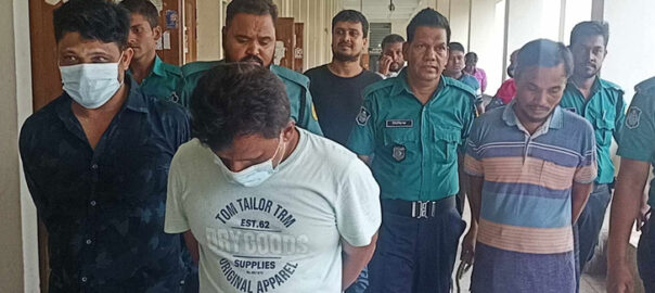 অর্থ আত্মসাৎ মামলায় সোনালী ব্যাংকের অফিসারের ১৭ বছরের কারাদণ্ড