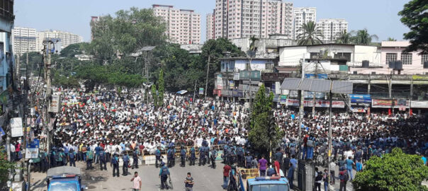 আরামবাগে জামায়াত নেতাকর্মীরা, অপেক্ষা অনুমতির