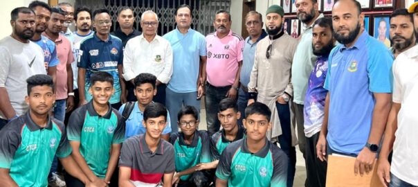 সংগীতশিল্পী আসিফের সাথে কুমিল্লার