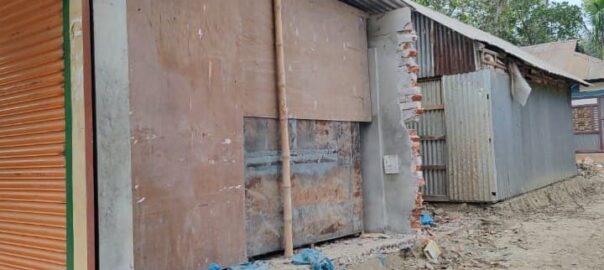 কুমিল্লার চান্দিনায় জোরপূর্বক ঘর