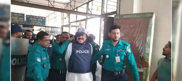 কারাগারে সন্ত্রাসীদের হাত থেকে নিরাপদে