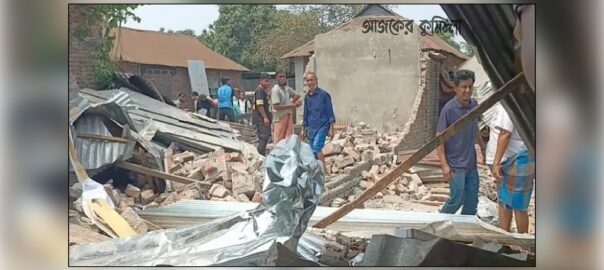 কুমিল্লায় গোডাউনের দেয়াল ধসে হোটেল ম্যানেজারের মৃত্যু