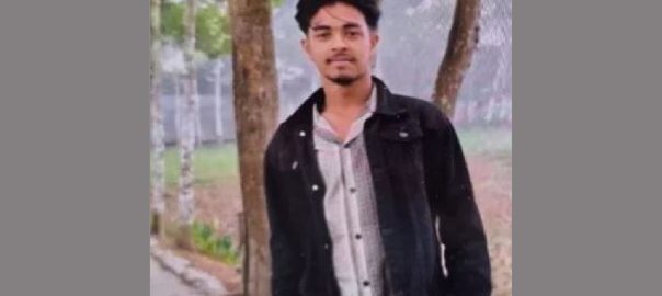 কুমিল্লার নাঙ্গলকোটে প্রেমিকের বাড়িতে স্কুলছাত্রীর অনশন