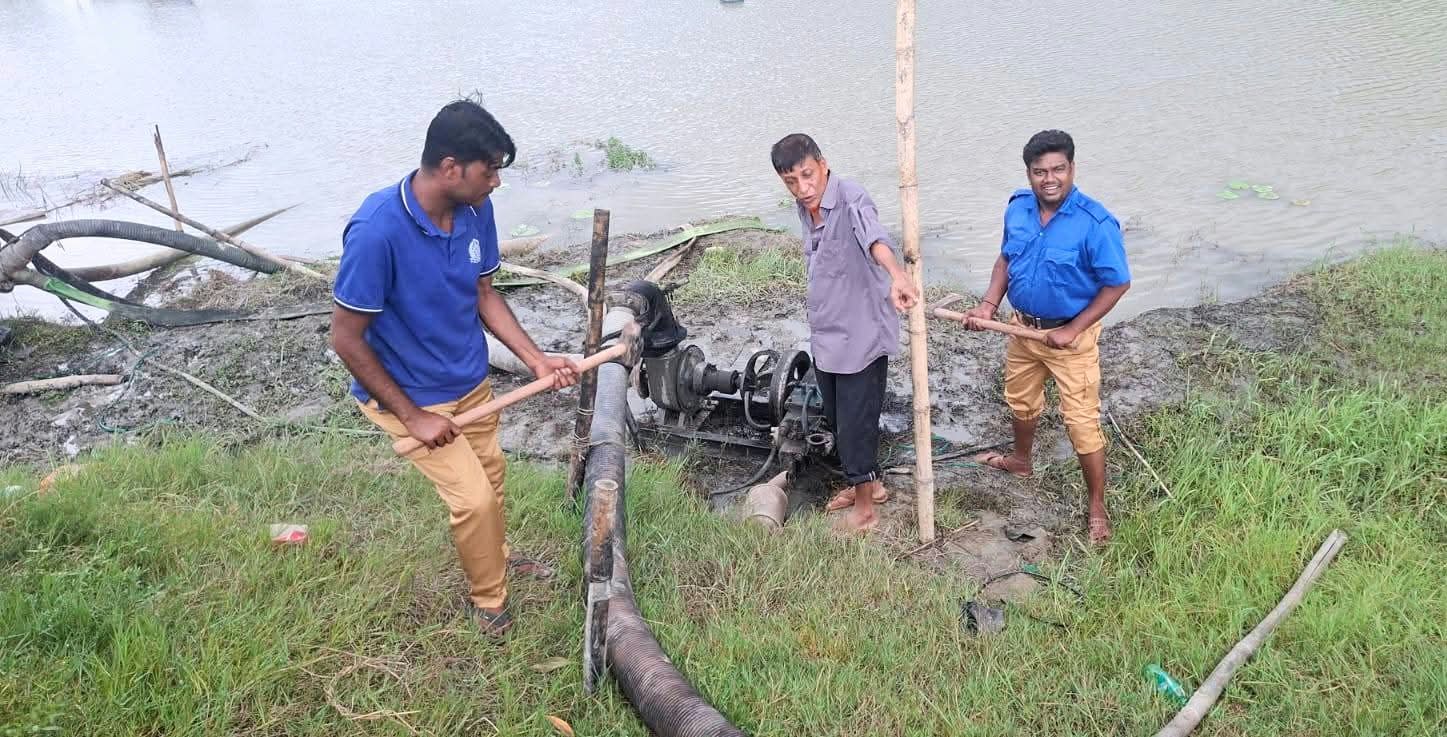 মুরাদনগরে কৃষি জমি রক্ষায় প্রশাসনের অভিযানে ১১টি ড্রেজার অপসারণ